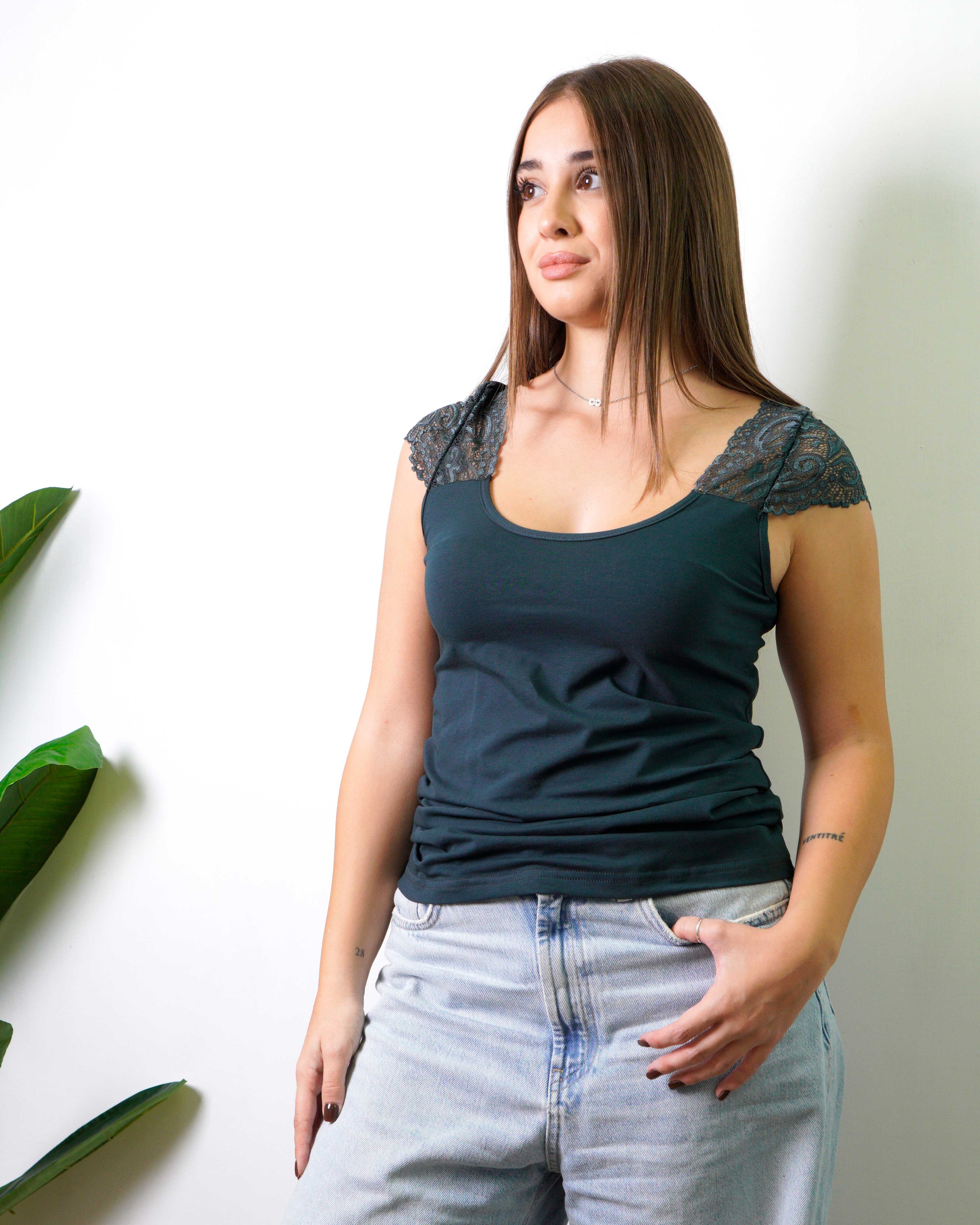 Maglia con maniche in pizzo Oliva