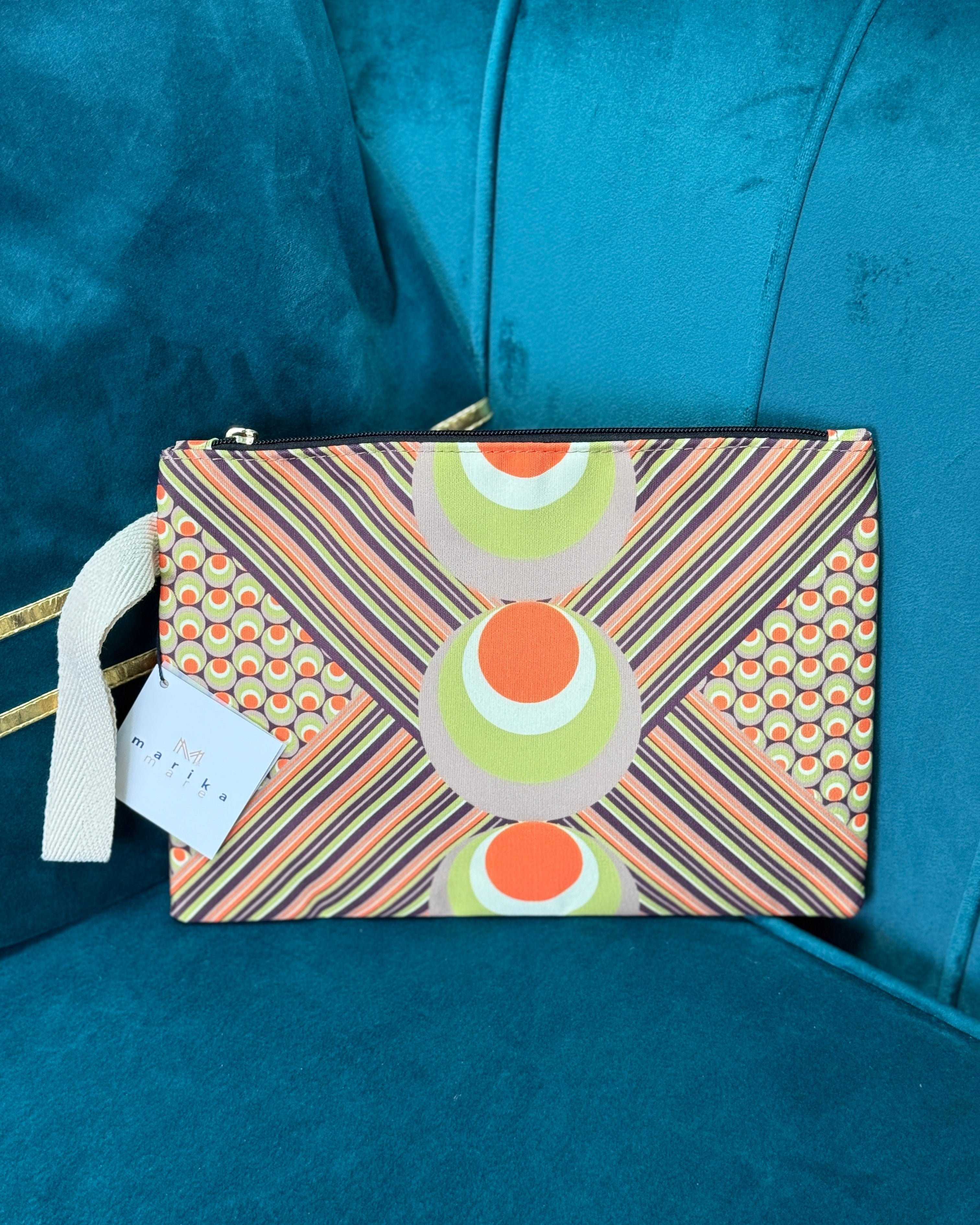 B 02 Pochette Mare Pois verde