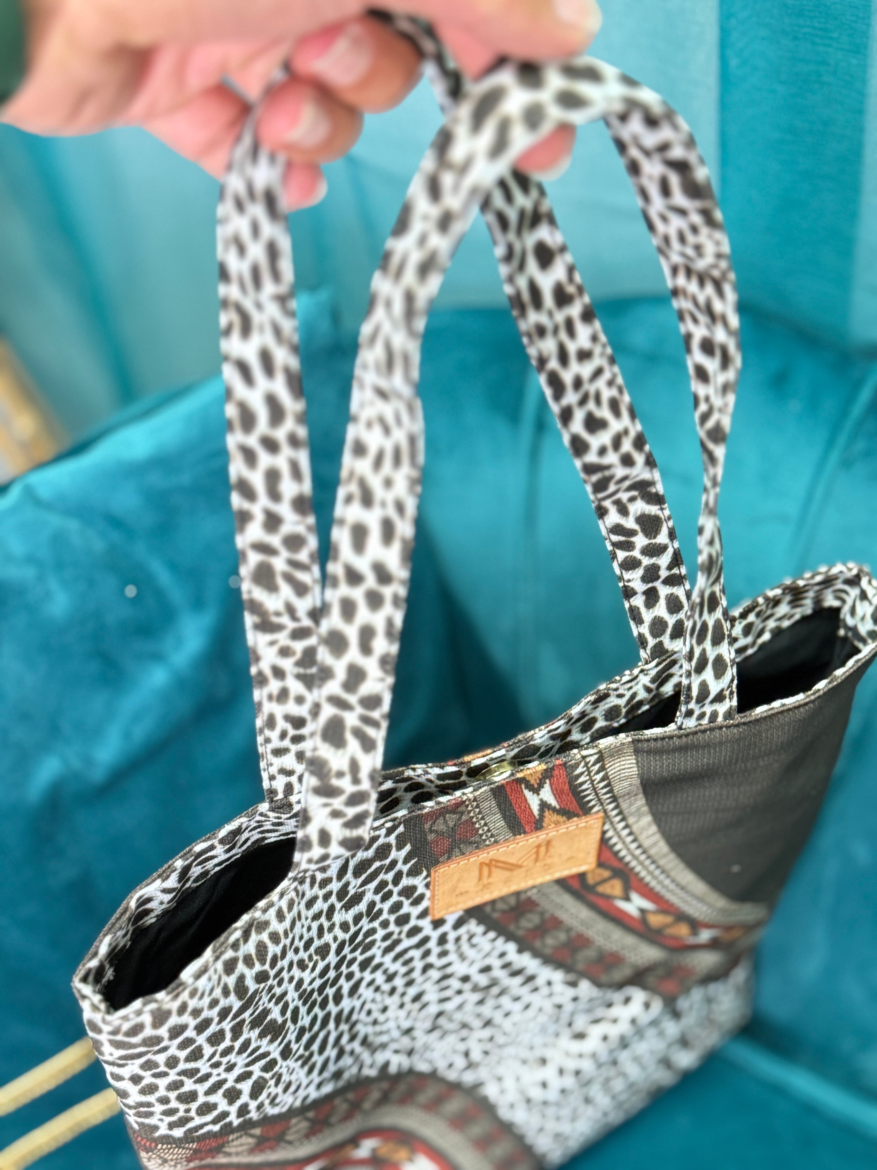 L 05 Tote Bag Macula